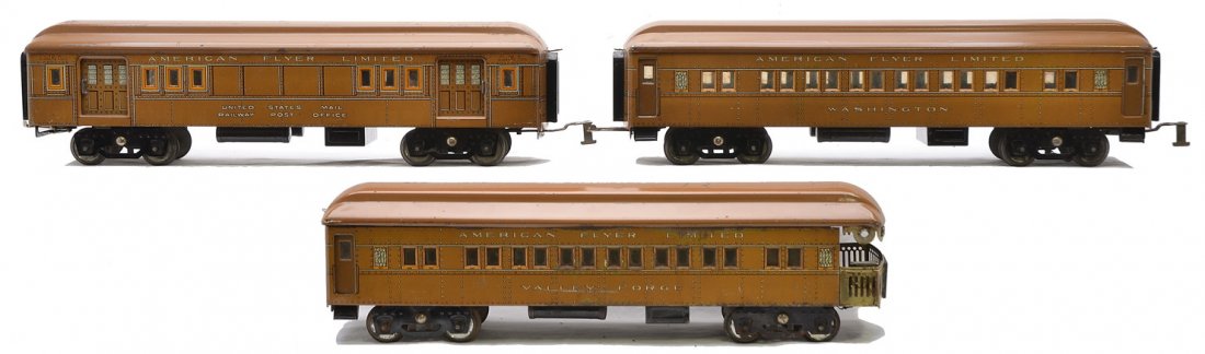 Am Flyer Litho Buff Pass Cars 4080 4081 4082: American Flyer prewar wide gauge lithographed buff passenger cars with yellow, white and black detail and light brown roofs including; 4080 mail and baggage, 4081 Washington Pullman and 4082 Valley Fo