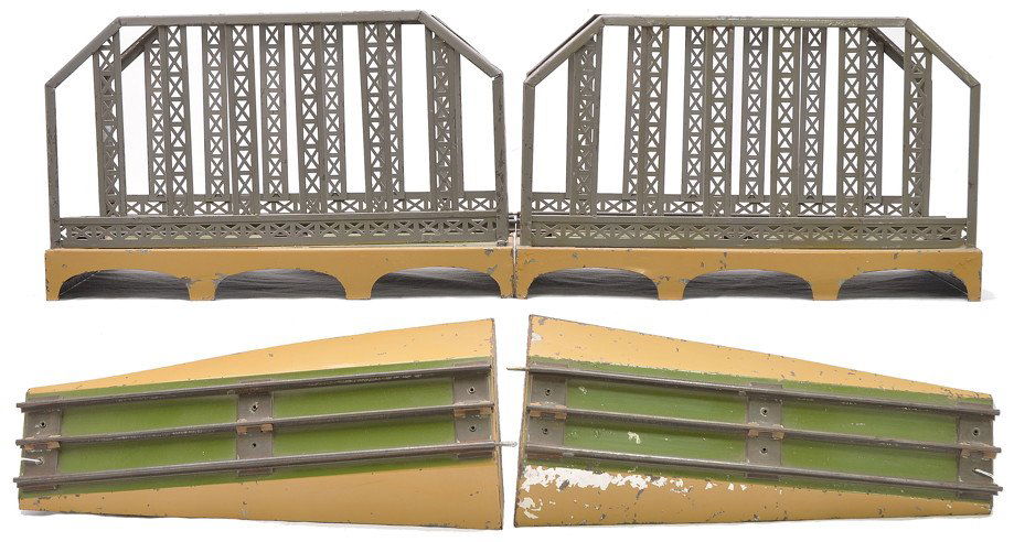 Dorfan 414 Double Center Span Bridge: Dorfan prewar wide gauge 414 double center span bridge with two approach ramps. Bridge has three rail track attached to all pieces. The girders are gray and bases are green with mustard color sides. T
