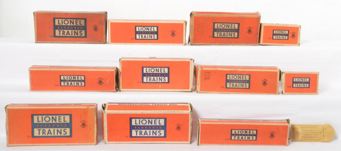 Lionel 151, 153, 154, 154, 214, 252, 252, more in OB: Postwar Lionel O gauge boxed accessories, some with some components. 151, 153, 154, 154, 214, 252, 252, 153C, 480-25, 022 controller, UCS, UCS. This is a General Condition lot, meaning we have not exa