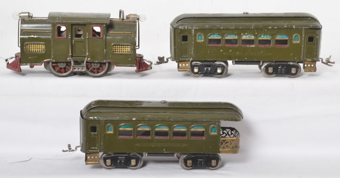 Lionel 33 NYC, 35 and 37 NYC passenger cars: Prewar Lionel standard gauge No. 33 New York Central Lines center cab electric locomotive with NYC Lines Pullman coach, and 37 NYC Lines observation. Trains are C6.