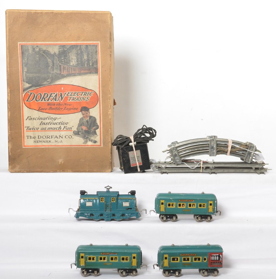 Dorfan boxed Lot No. 2441 passenger set w/loco, 3 cars: Prewar Dorfan O/narrow gauge Lot No. 2441 electric passenger set with center cab electric locomotive, Seattle and Boston Pullman coaches, and Pullman observation. Straight and curved track, track cont