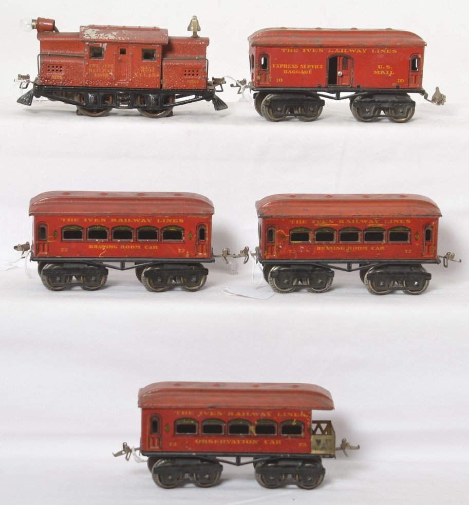 Ives 3252 NYC&HR w/70, 72, 72, 73 passenger cars: Prewar Ives O/narrow gauge 3252 NYC&HR center cab electric locomotive with 70 US Mail/baggage (one Lionel coupler), two 72 Drawing Room Cars, and 73 observation car. Loco has flaking and aligatoring p