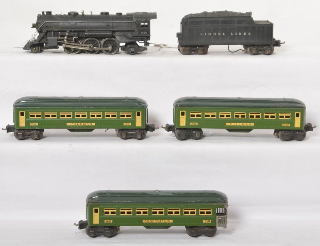 Lionel 1666/2666W, 2640, 2640, 2641 steam passenger: Prewar Lionel O gauge 1666 steam loco and 2666W whistle tender with two 2640 Pullman coaches and 2641 observation, passenger cars, C6.