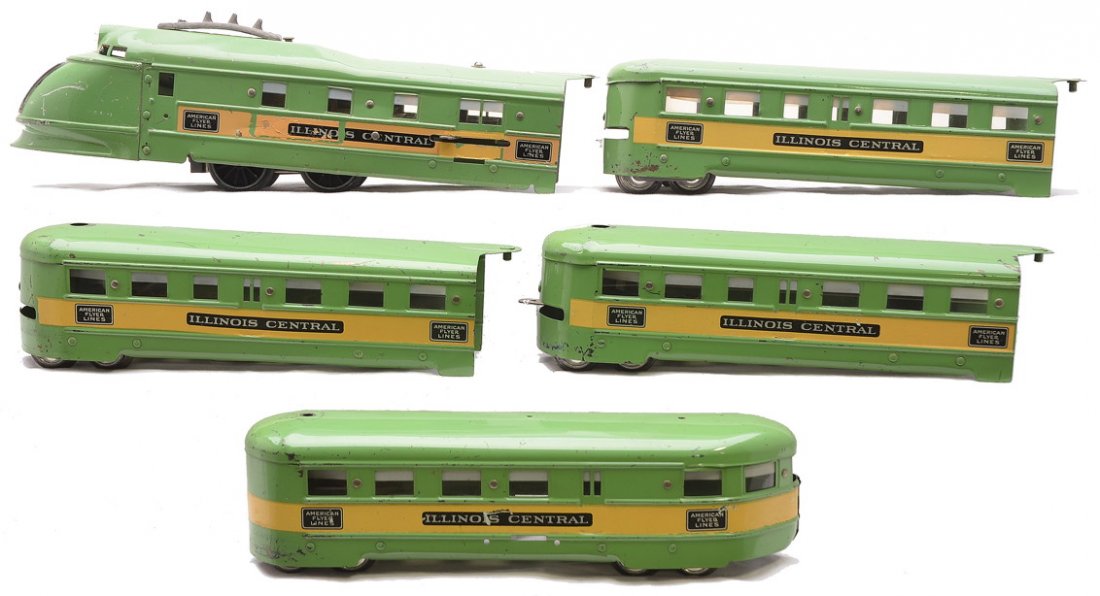AF Gr./Yel. IC Streamliner Pass Set 1322-RT: American Flyer prewar O gauge green and yellow Illinois Central streamliner passenger set no. 1322-RT, circa 1935 containing; 9962 power car, three 9954 coaches and a 9955 observation. Set is C6.