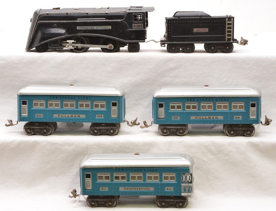 Lionel Sears Pass Set 264E 262T 2-609 611: Lionel prewar O gauge Sears passenger set including; 264E black Commodore Vanderbilt steam loco, 262T tender, two 609 Pullmans and a 611 observation. The loco and tender have all nickel trim. The pass