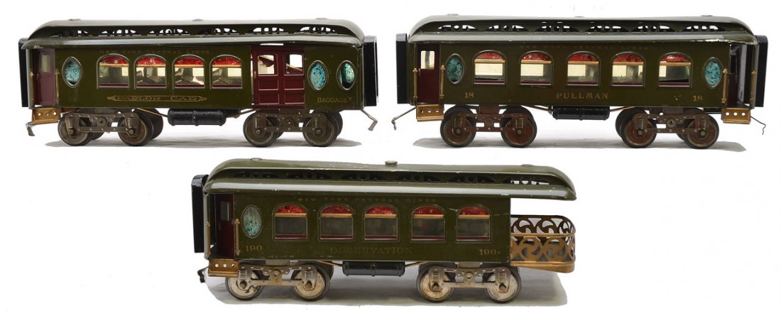 Lionel Dark Olive Green Pass Cars 19 18 190: Lionel prewar standard gauge three dark olive green passenger cars including; 19 baggage/Parlor combine, 18 Pullman and a 190 observation with a long deck. The cars are rubber-stamped NEW YORK CENTRAL