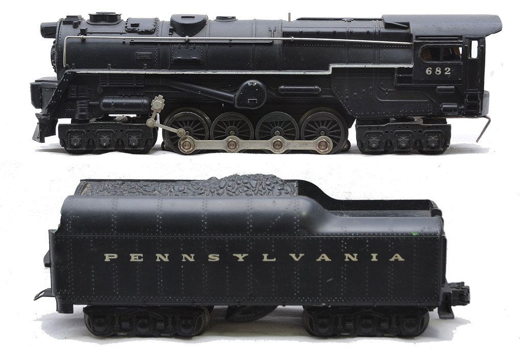 Lionel 682 Steam Turbine Loco 2671W PRR Tender: Lionel postwar 682 steam turbine loco with a 2671W Pennsylvania tender. Loco is C7. The tender has some rust on the axles, C6.