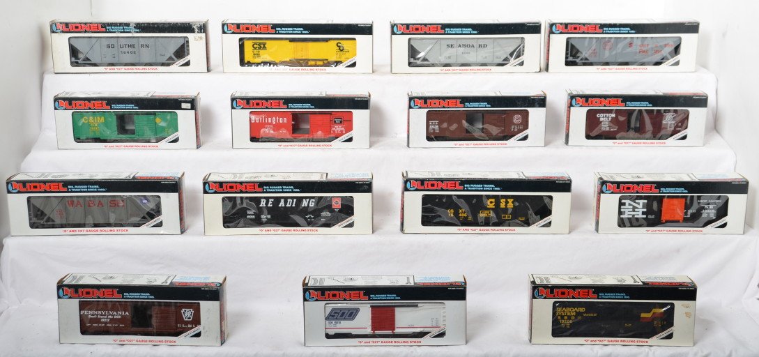 15 Lionel freight cars 16406, 19210, 19217, 19228, etc: Lionel modern O gauge freight cars in OB. Fifteen freight cars include 19206 Seaboard boxcar, 19311 Southern Pacific hopper, 19309 Seaboard hopper, 19218 New Haven boxcar, 19217 Burlington boxcar, 195