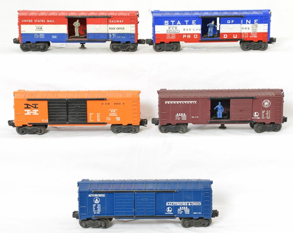 Lionel 3428, 3484, 3494-275, 6468, 6468-25 boxcars: Postwar Lionel O gauge 3428 operating RPO Mail car, 3484 Pennsylvania operating boxcar, 3494-275 BAR State of Maine operating boxcar, 6468 Baltimore and Ohio boxcar, and 6468 New Haven boxcar. Trains