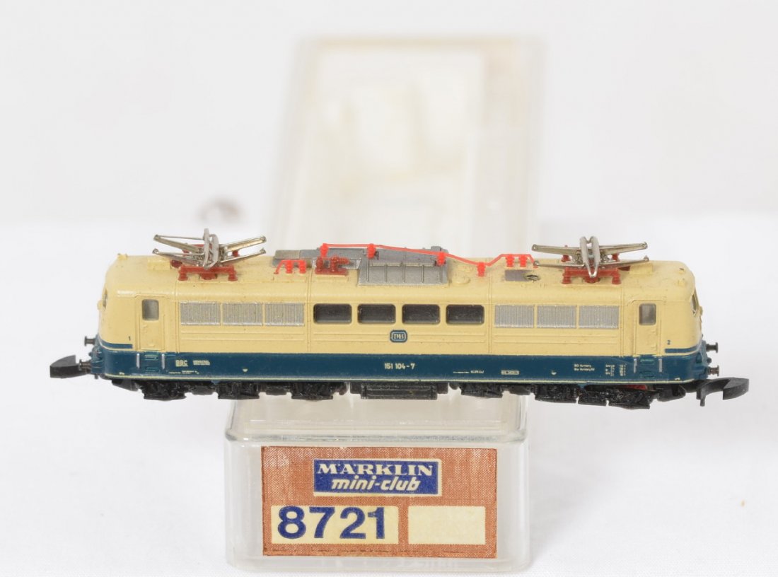 Marklin Z gauge 8858 DB BR151 electric locomotive: Marklin Z gauge 8858 DB BR151 electric locomotive. Loco is C8+ Box is not original.