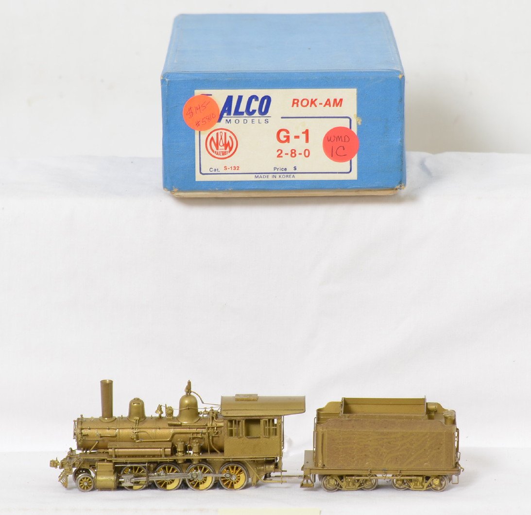 Alco Models brass N&W G-1 2-8-0 steam locomotive: Alco Models HO brass Norfolk and Western G-1 2-8-0 steam locomotive in OB. Loco is C7 with discoloration of the brass on the tender and some spotting on the loco.