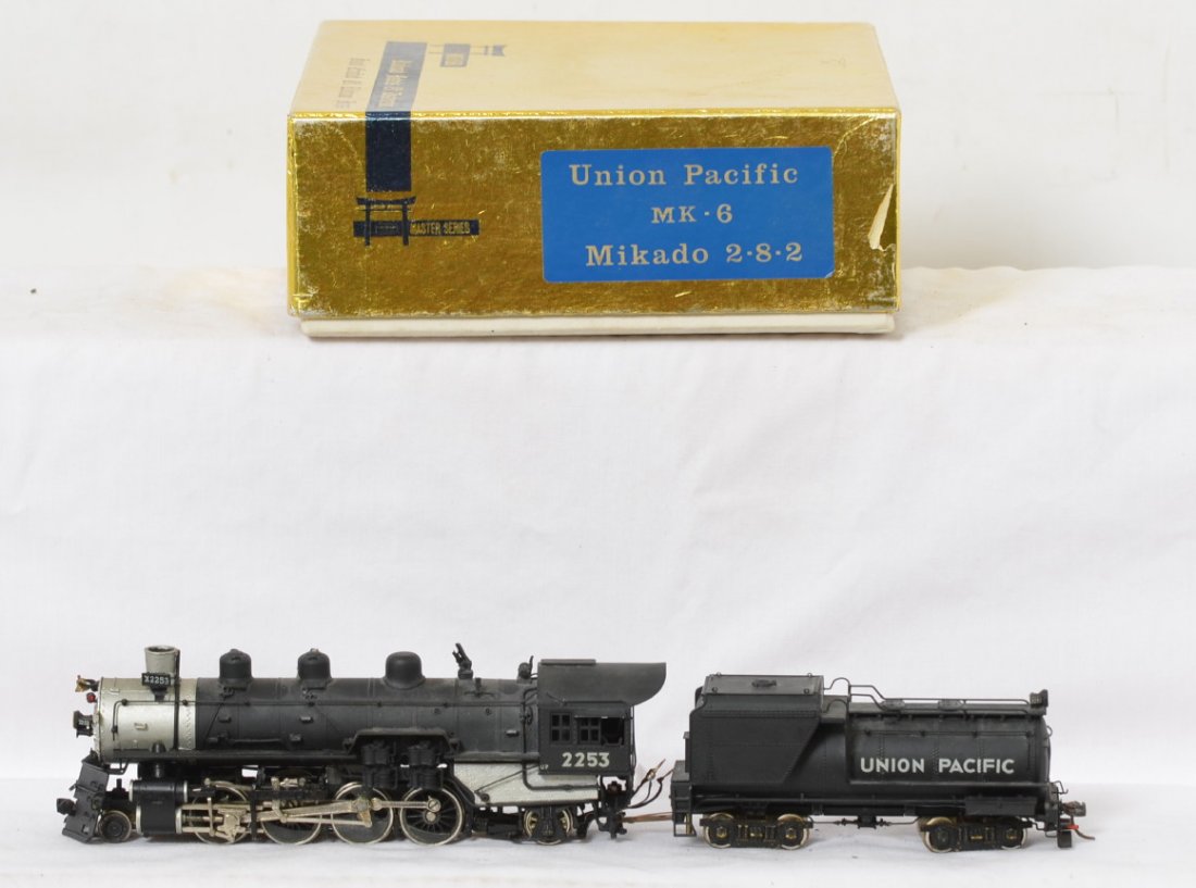 Precision Scale Union Pacific MK-6 2-8-2: Precision Scale Co. HO brass Master Series Union Pacific MK-6 2-8-2 Mikado steam locomotive in OB. Loco is C8 condition with some shelf dust. OB has some light shelf wear.