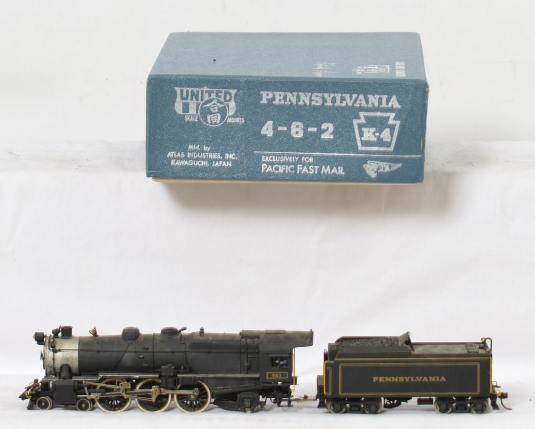 United Models Pennsylvania brass K-4 steam locomotive: United Models HO brass Pennsylvania 4-6-2 K-4 steam locomotive in OB. Loco is C8 with some run time and shelf dust which should clean. OB has one split corner.