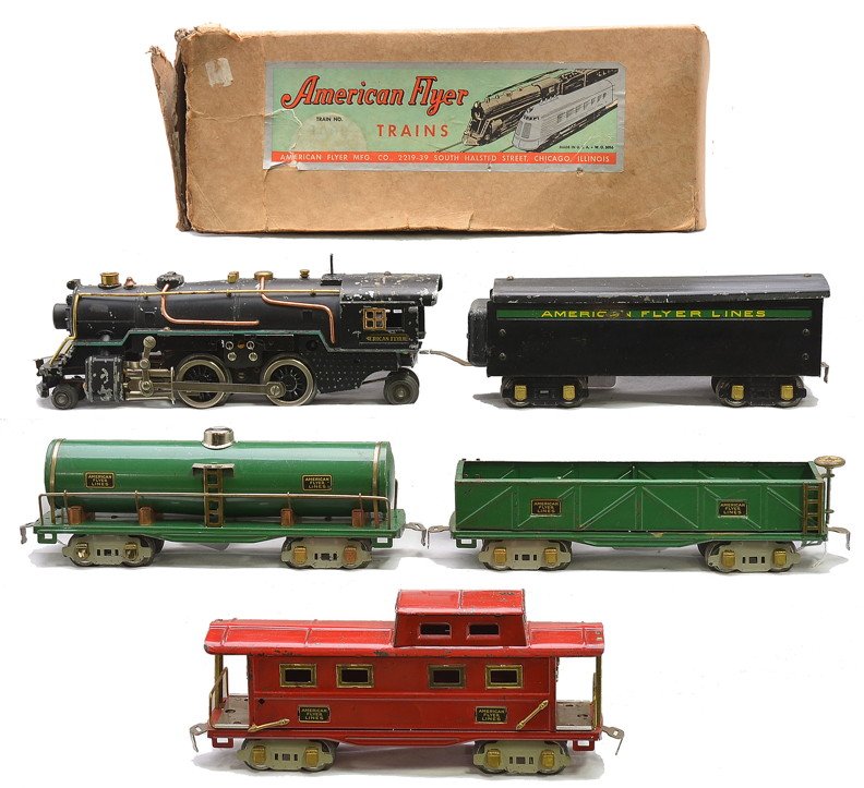 AF Freight Set Loco 1620 3207 3210 3211: American Flyer prewar O gauge freight set including; Type VIII black steam loco, 1620 tender with green American Flyer Lines stripe, black trucks and brass journals, 3207 green sand car, 3210 green oi