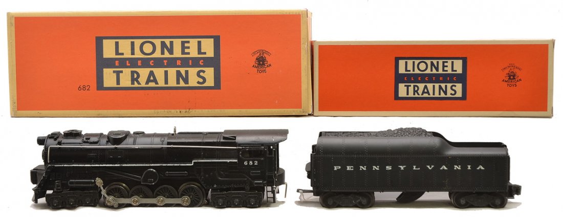 Lionel 682 Steam Turbine 2046W-50 Tender: Lionel postwar 682 black steam turbine loco with a 2046W-50 Pennsylvania tender both in reproduction OBs, C7.