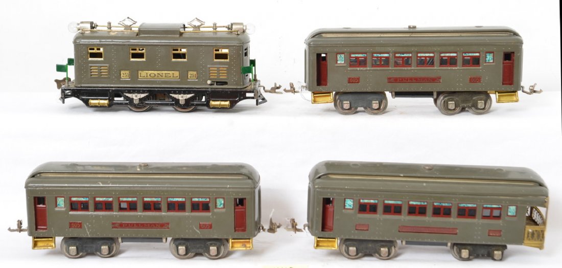 Lionel 251 boxcab electric w/605, 605, 606 passengers: Prewar Lionel O gauge 251 boxcab electric locomotive with two 605 Pullman coaches and 606 observation, passenger cars all in gray paint. Trains should clean and polish to look super nice C6 area.