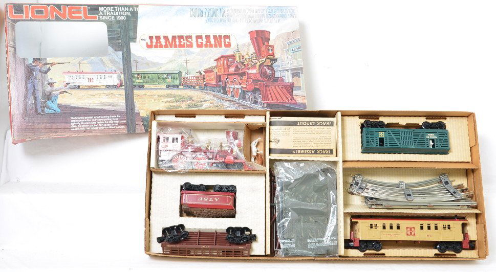 Lionel 1053 James Gang set: Lionel modern O gauge 1053 James Gang set in plastic. Complete and in C7 condition with mildew on the trains which might clean to better C8. Set box has some light corner wear.