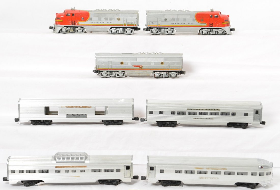 Lionel 2343 ABA Santa Fe aluminum car set: Lionel postwar O gauge 2343 Santa F3 ABA set, 2530, 2533, 2532 and 2531. Set is sold as is with no returns.