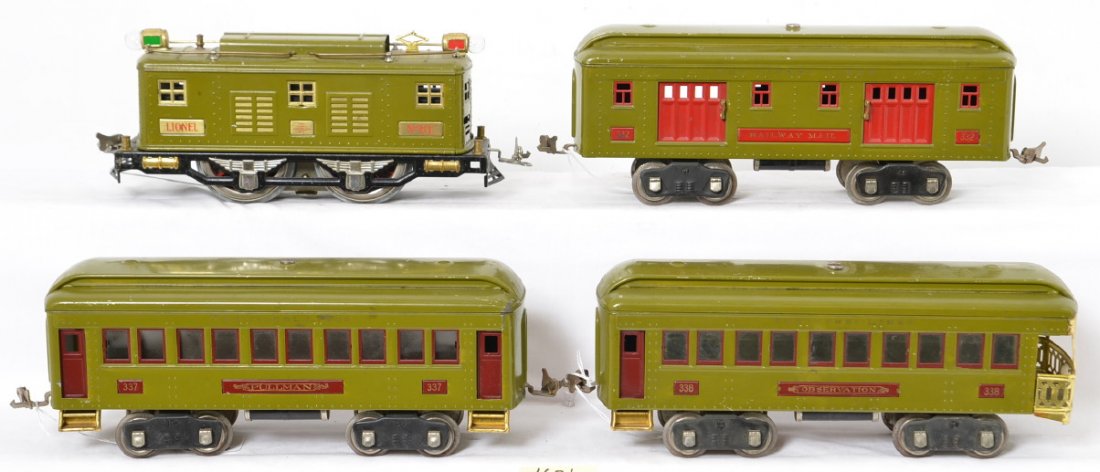 Lionel 8E, 332, 337, 338 green electric passenger set: Prewar Lionel standard gauge No. 8E boxcab electric locomotive with 332 Railway Mail, 337 Pullman, and 338 observation passenger cars. Trains look nicer C6.