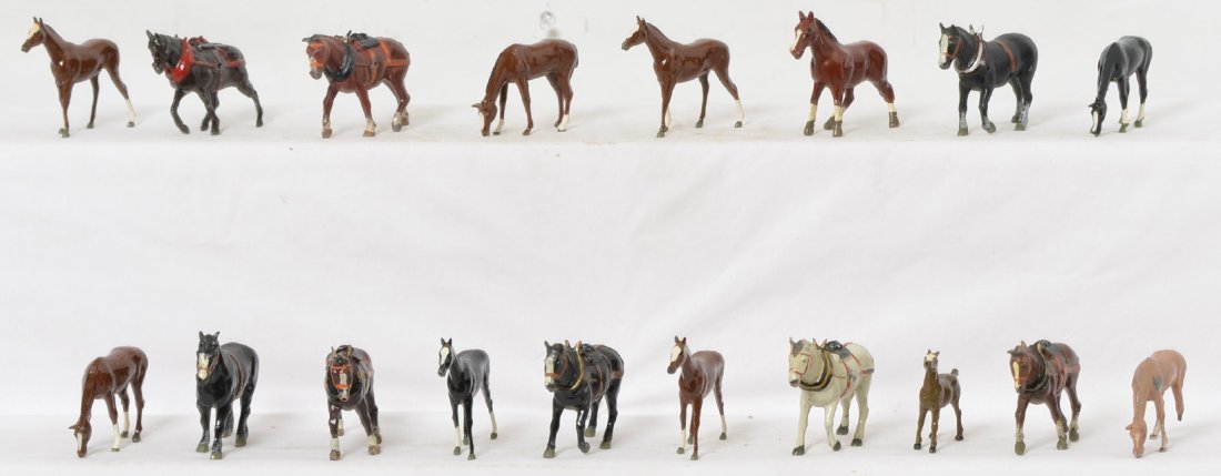 59 Britains and others, horses, colts, mares, foals,: Large group of Britains, J. Hill Co., and other makers, diecast lead, steel/cast iron, plastic, and other materials. Horse, colt, mare, gelding, foal, Paint, Palomino, work/draft, pony, saddle/harness