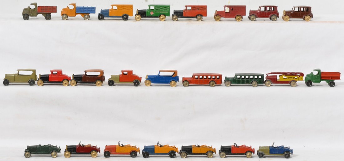 Tootsietoy Buick, Cadillac, Chevrolet, Oldsmobile: Large grouping of Tootsietoy diecast lead toy cars and trucks... Some are touched up, some are repainted, some appear to be in original paint. Two missing windshields.