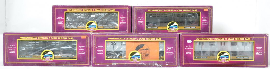 5 MTH flats with Subway cars 98555, 98382, etc: MTH modern O gauge flats with Subway car loads. Includes 98555 TTX with R62, 98382 MTA with R-26, 98489 TTX with LoV green car, 98382 MTA with R-26, and 98554 TTX with R-62. Cars are generally C8. OBs