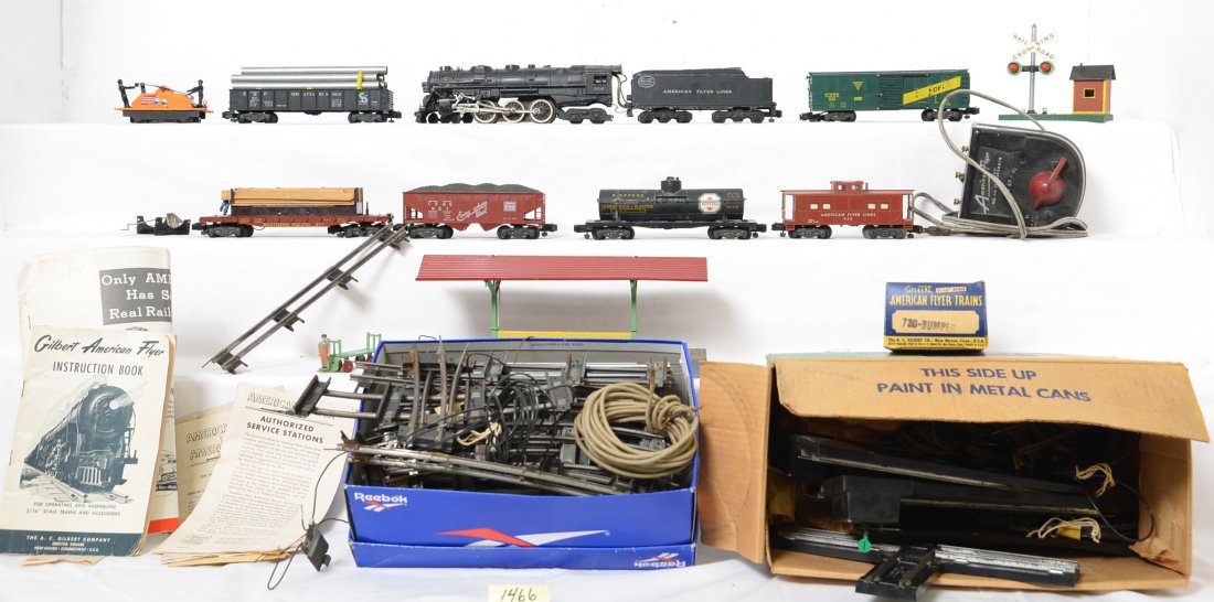 American Flyer 5660TW set 326, 971, etc: American Flyer postwar S gauge 5660TW freight set. This is neat because we know this is a one owner set and has not been messed with. Purchased new from the owners fatherâ€™s hardware store on Ju
