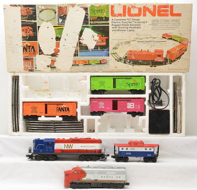 Lionel Coke Freight Set 1463 8020 8559 9170: Lionel Coca Cola freight set no. 1463 in OB including; 9743 Sprite, 9744 Tab, 9745 Fanta boxcar, 4050 transformer and curve track sections, C8. The set is missing the 8473 switcher and 9073 caboose. S