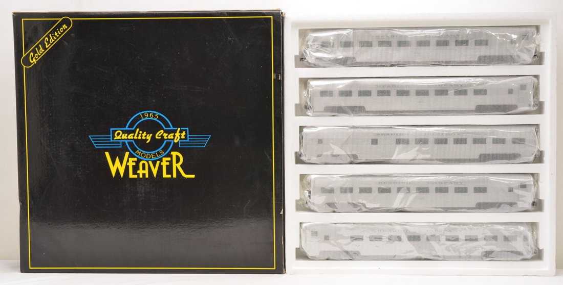 Weaver G1229-L Reading Crusader Pass Cars MIB: Weaver Gold Edition G1229-L Reading Crusader scale aluminum five car passenger set including; two observation cars, one diner and two coaches factory new in OB, C10.