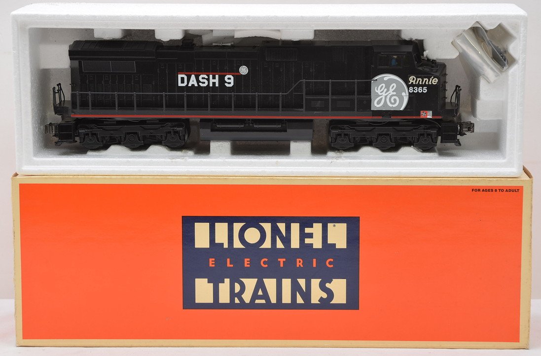 Lionel 18226 GE Dash-9 Demonstrator LN OB: Lionel 18226 General Electric Dash-9 Demonstrator in OB, C8.