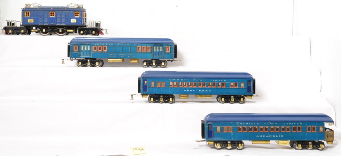 American Flyer Presidents Special Litho Set: Includes 4687 4-4-4 locomotive, 4091 West Point Pullman car, 4090 baggage car and 4092 Annapolis observation car. Great looking all original set with paint flaking from the locomotive roof and the obs