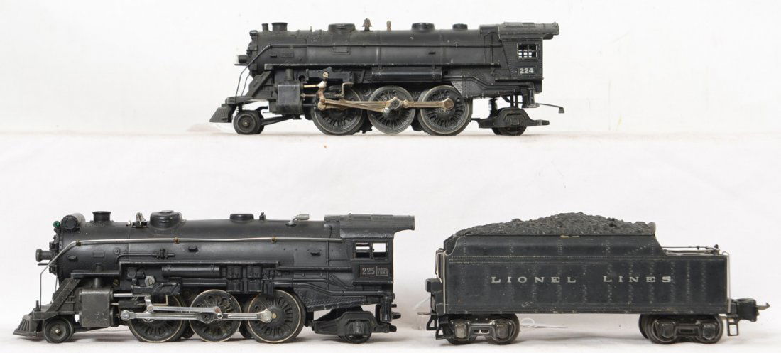 Lionel prewar 224 225 steam locomotives & 2224T tender: Two nice 2-6-2 steam locomotives with the 225 being in fantastic shape and the 224 having some paint loss here and there and also including a 2224T tender in nice shape with all railings intact. All o
