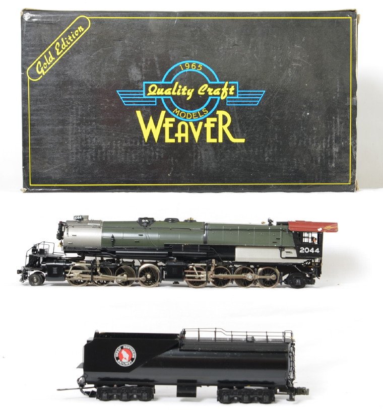 Weaver brass Great Northern R-2 locomotive: Weaver modern O gauge brass Great Northern R-2 2-8-8-2 loco and tender in original box. Loco features QSI Sound, smoke, electronic reverse, constant voltage headlight, brass construction and more. Loc
