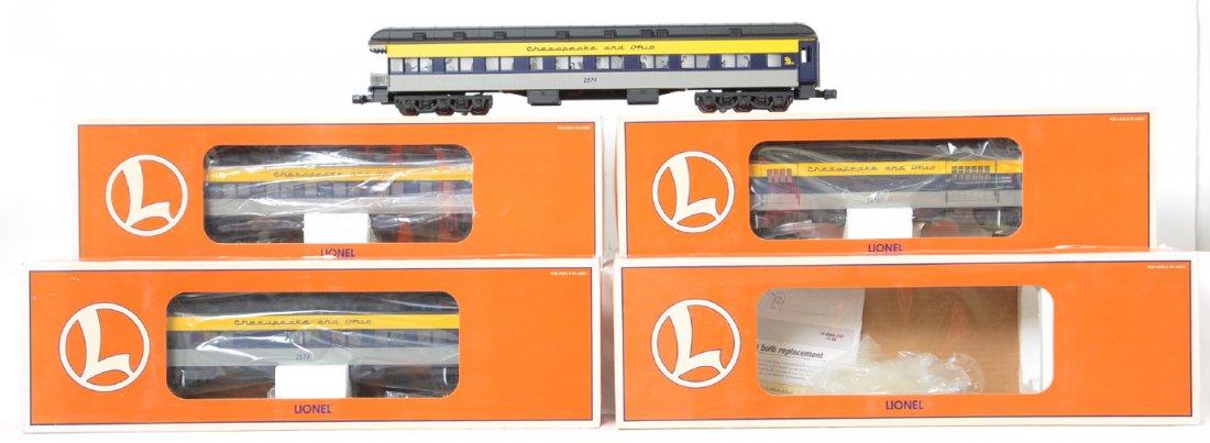 Lionel 19088, 19089, 19090, 19091 C&O pass cars: Lionel modern O Gauge 19088, 19089, 19090, 19091 Chesapeake and Ohio passenger cars in OBs, C7-8 with moderate run time and a few slight shine spots on the roof from box rubs. OBs have light wear and 
