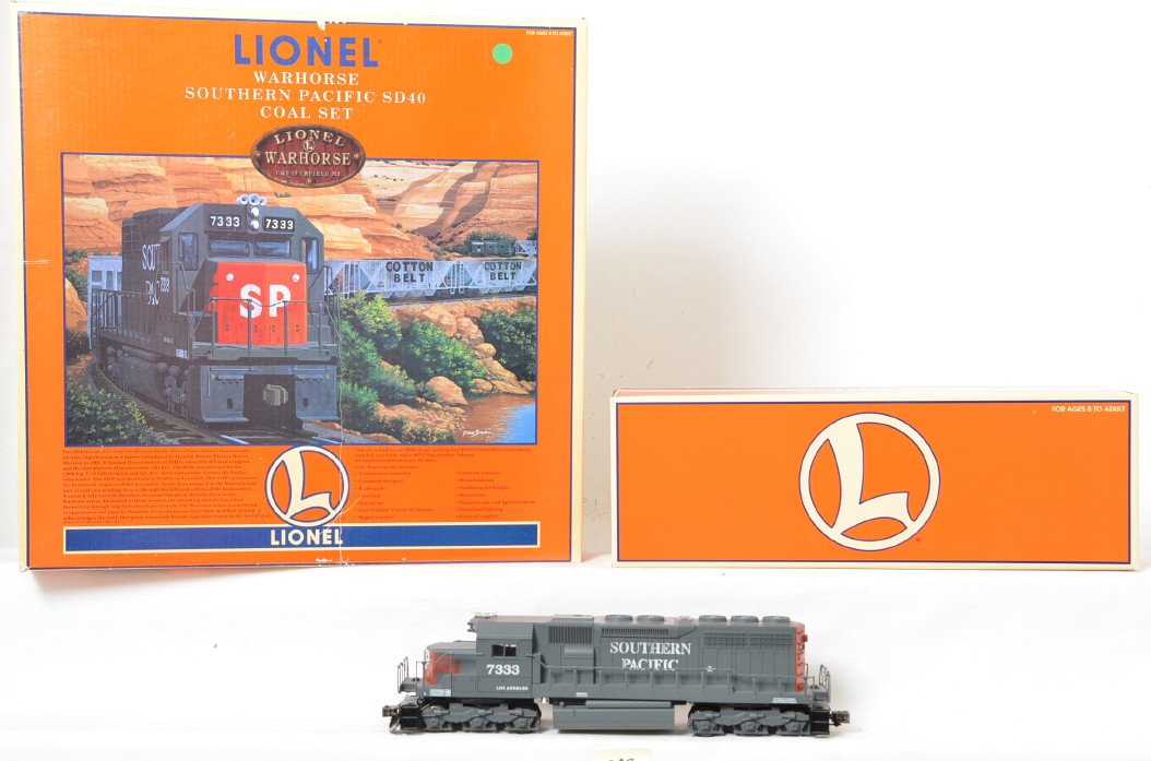 Lionel 11940 Southern Pacific Warhorse set: Lionel modern O Gauge 11940 Southern Pacific Warhorse set. Set features TMCC, Railsounds, and more. Trains are C8 condition with run time. Set box has some mild wear.