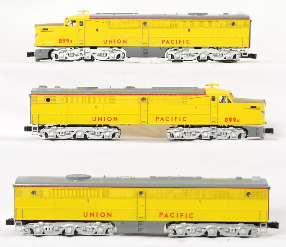 Custom painted Lionel Union Pacific Alco PA A-B-A TMCC: Lionel modern O gauge custom painted Union Pacific Alco PA A-B-A. I Believe these started life as the Pennsylvania version from the late 1990Ã•s early 2000Ã•s. These have TMCC, powered B unit, s