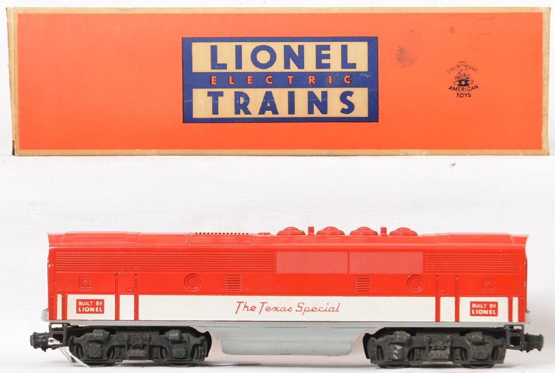 Lionel 2245C Texas Special B Unit w/ filled portholes: Nice looking B unit with a few roof rubs and a couple small scratches on the belly but very nice and clean with perfect lettering on both sides and has correct black trucks to go along with filled in