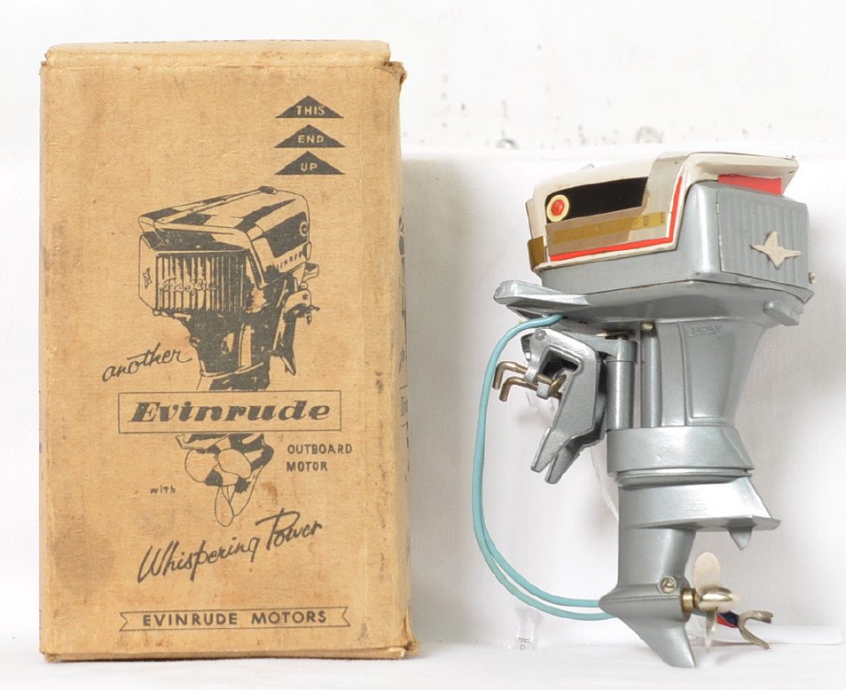K & O model Evinrude Starflite 4 Four Fifty toy: K&O Models Inc., Evinrude Starflite toy outboard motor in original box. Very nice toy motor that is extremely clean and the box is nice as well with no missing flaps. No instruction sheet, overall, C8
