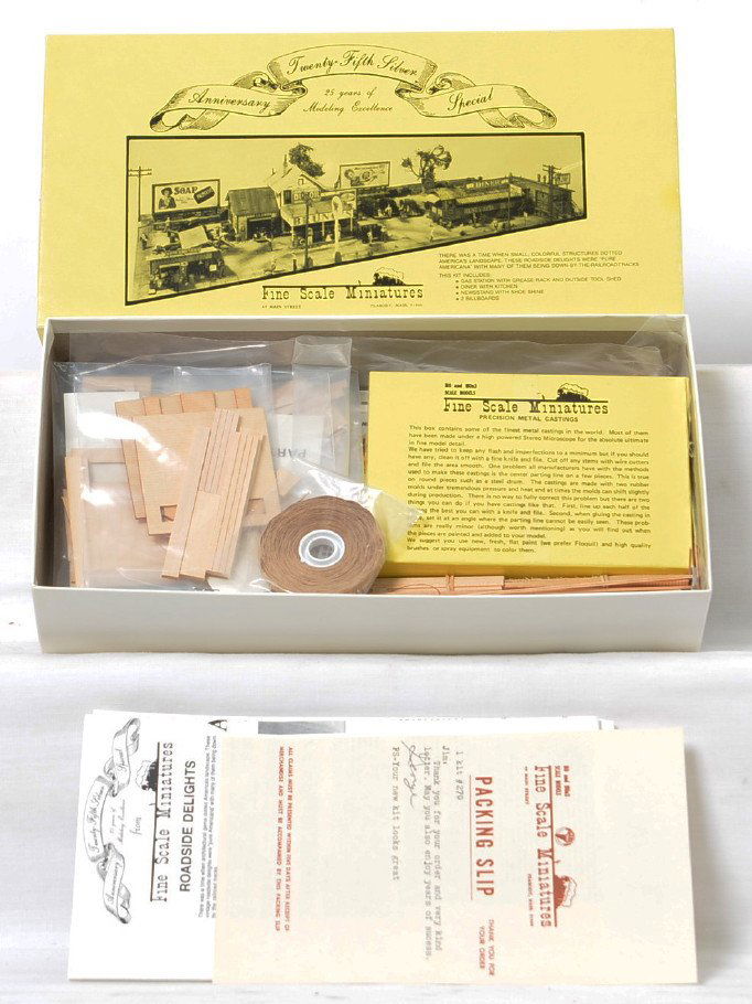Fine Scale Miniatures 270 Roadside Delights kit: Fine Scale Miniatures modern HO building kit in OB. Kit is number 270 Roadside Delights. Kit is new in box with sealed bags C10.