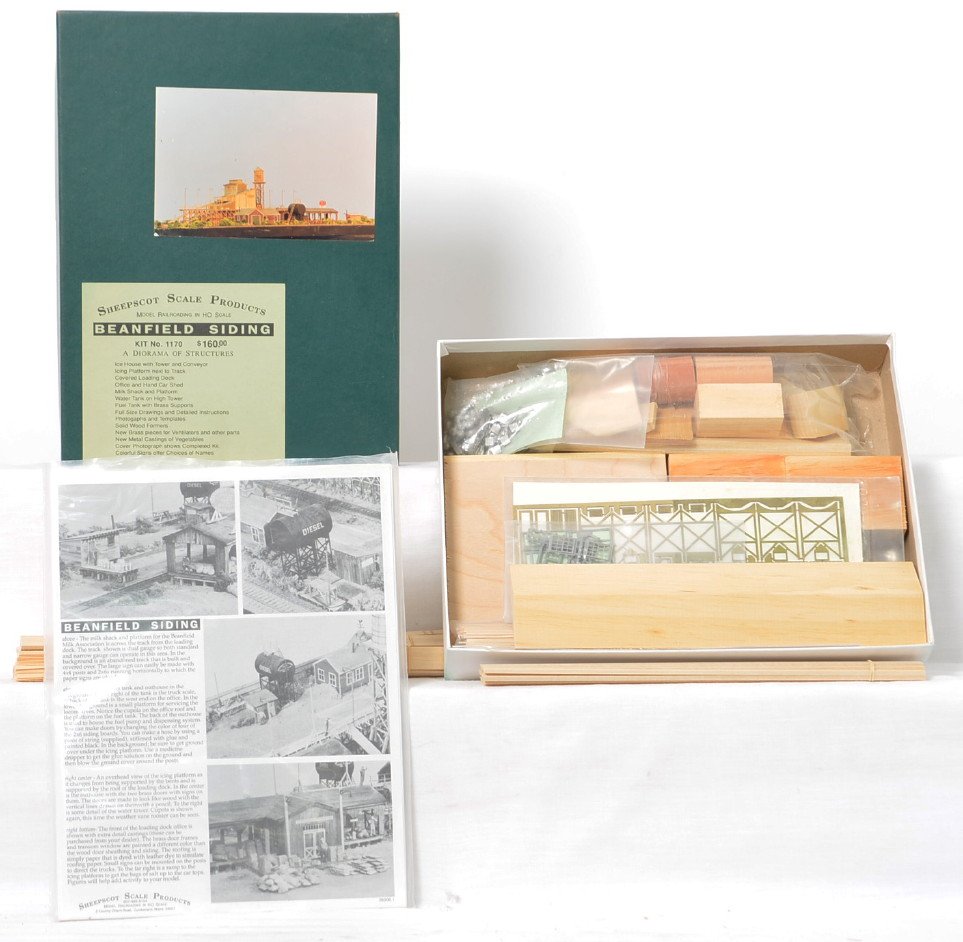 Sheepscot Scale 1170 Beanfield Siding kit: Sheepscot Scale Products HO kit in OB. 1170 The Beanfield Siding Kit is C9-10 in the OB and appears complete.