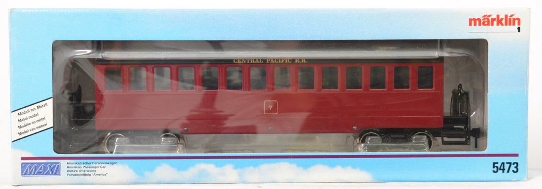 Marklin Maxi 5473 Central Pacific passenger car: Marklin Maxi modern G scale 5473 Central Pacific passenger car in OB. C8-9.