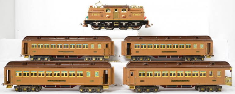 Lionel prewar standard gauge Brown State Set: Lionel prewar standard gauge brown state set consisting of a 408E center cab electric locomotive, 412 California, 413 Colorado, 414 Illinois and 416 New York passenger and observation cars. All origin