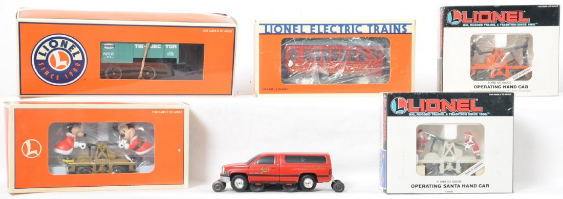 6 Lionel motorized units 18401, 18419, 18455, etc: Lionel modern O gauge motorized units in OBs. Six units include 18401 hand car, 18433 Mickey and Minnie hand car, 18408 Santa hand car, 18419 Lionelville trolley, 18455 New York Central Tie Jector wit