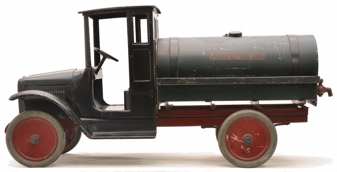 Buddy L no. 206 Tank and Sprinkler Truck: Buddy L no. 206 Tank and sprinkler truck, circa 1924-1929. The truck does not included the sprinkler attachment or metal cans. The truck has some paint touch up and is C6.