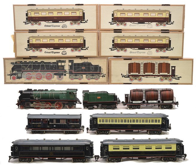 Paya Orient Express 1104 1362 1387 1388 1389 1361: Paya O gauge Oriental Express passenger set including; 1104 loco and tender, 1362 baggage, 1387 Pullman, 1388 sleeper and a 1389 diner all in OBs. The loco and tender have broken pieces and one truck 
