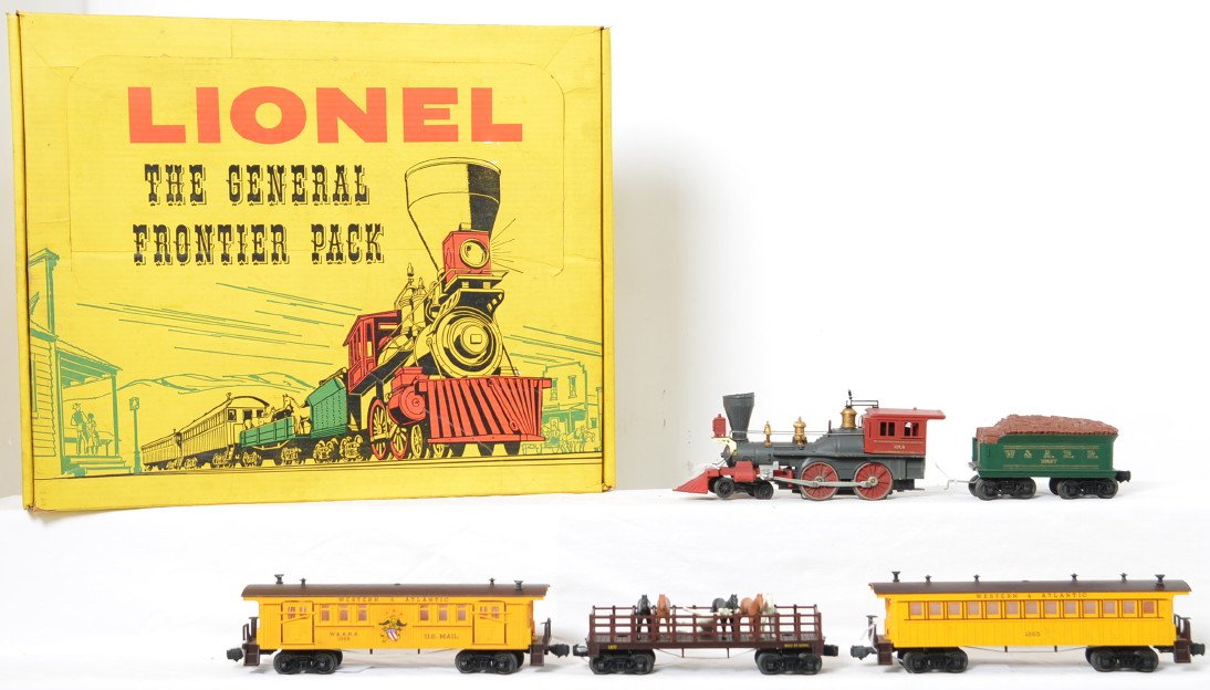 Lionel Postwar O gauge 1800 General set in frontier: Lionel Postwar O gauge 1800 General set in frontier pack box, insert is complete but a little caved in in the middle. Train consists of 1862 general type steam locomotive, 1862T Western and Atlantic t