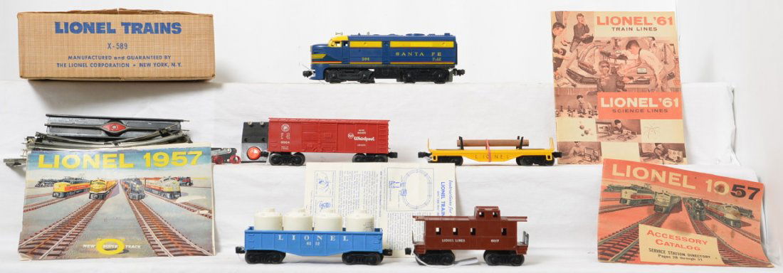 Lionel Postwar O gauge x-589 diesel freight Whirlpool: Lionel Postwar O gauge x-589 diesel freight set in original box. Set includes 204 Alco diesel, 6024 Whirlpool boxcar, 6112 gondola with four canister with black lettering, 6111 yellow flat car with mi