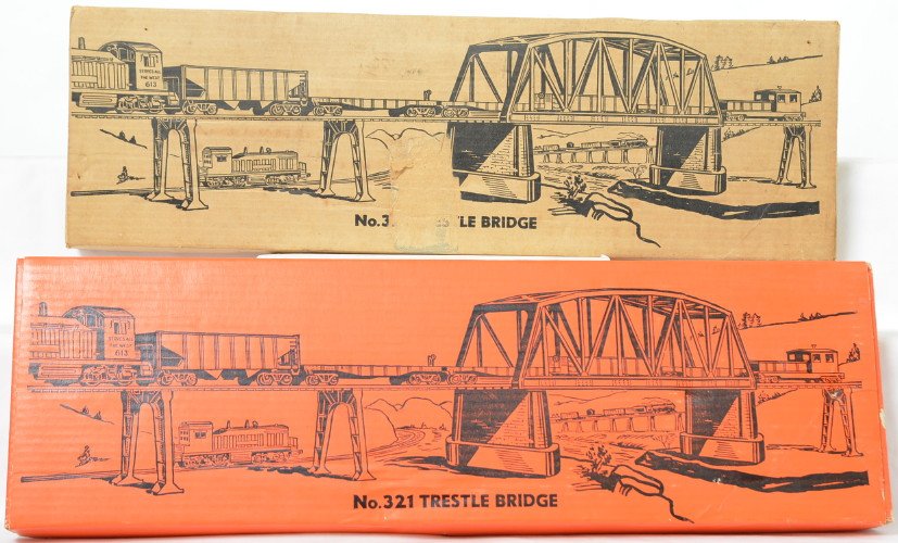 Lionel Postwar O gauge 321 trestle bridges in OBs: Lionel Postwar O gauge 321 trestle bridges in tan and orange original boxes, C7-8.