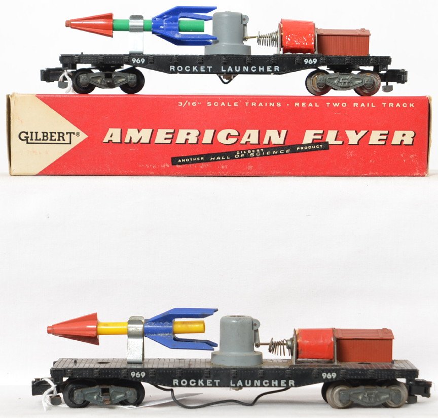 Two American Flyer postwar S gauge 969 rocket launcher: Two American Flyer postwar S gauge 969 rocket launcher flat cars with one 25044 original box, C6-.