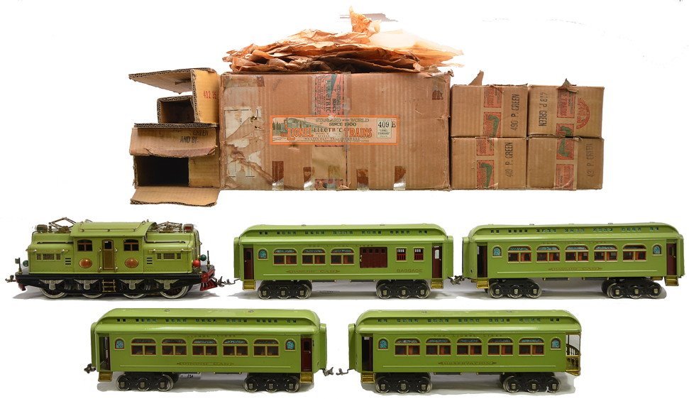 Lionel Apple Green Passenger Set no. 409E: Lionel prewar standard gauge fantastic apple green passenger set no. 409E, circa 1929 in individual OBs and set box with original paper wrap. This set contains a 408E electric loco with red lettered b